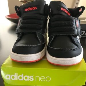 Adidas Tubular Invader